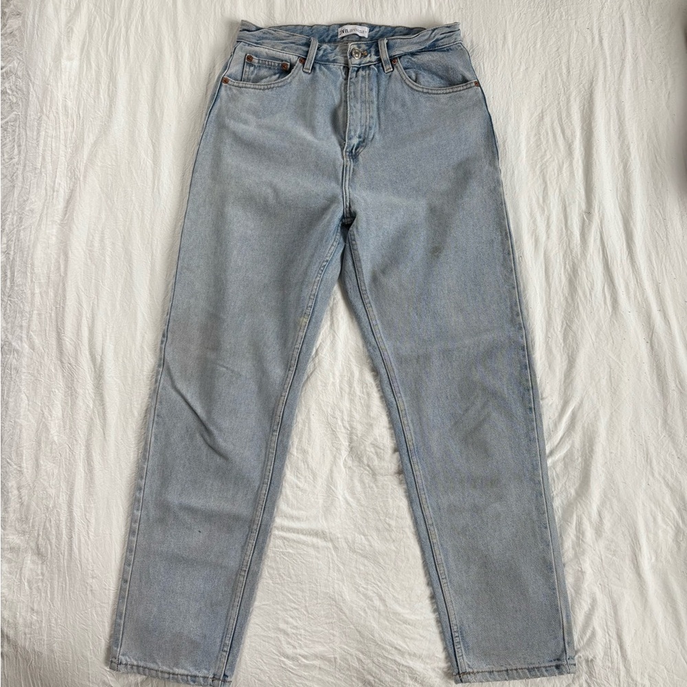 Light Blue High-Waisted Jeans